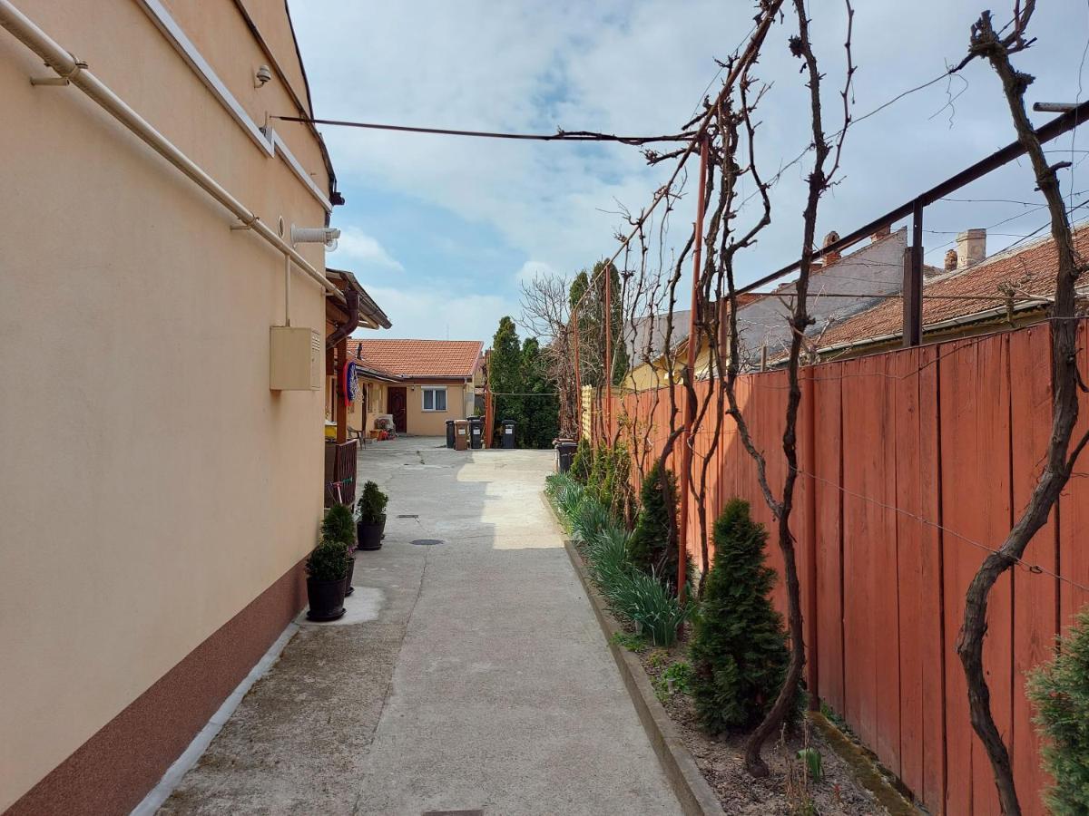Relax Spiral House Villa Oradea Luaran gambar